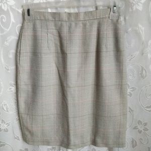 Beige and pink skirt